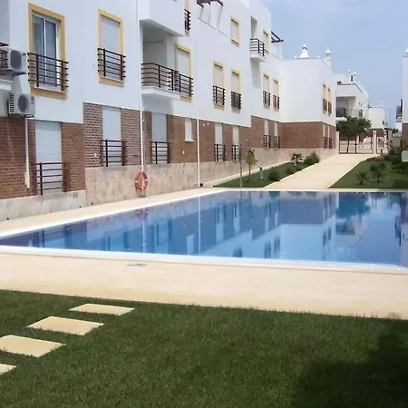 Apartment 2 Quartos, Piscina, Ac, Varanda, Prestige For *