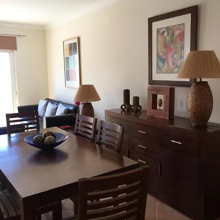 Apartment 2 Quartos, Piscina, Ac, Varanda, Prestige For